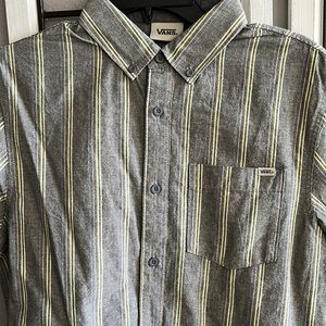 NWT Vans mens button shirt size small gray with stripes